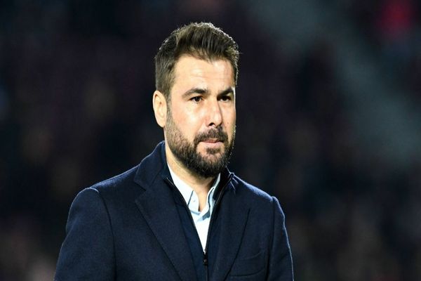 Clubul CFR Cluj a anunţat că a acceptat demisia antrenorului Adrian Mutu