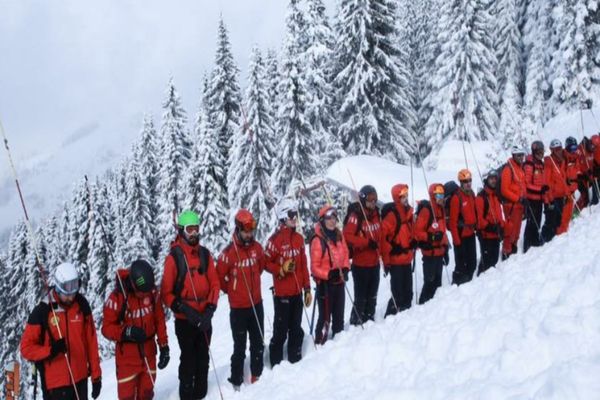 Final de an cu multe intervenţii pentru salvamontişti. Zeci de persoane salvate din zonele montane