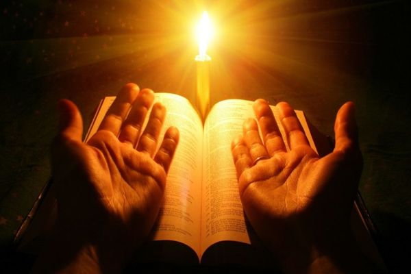 Când ajunge Sfânta Lumină de la Ierusalim în România?