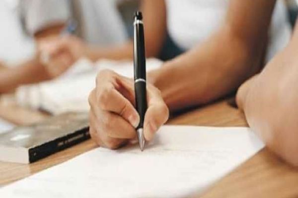 SCURGERE DE SUBIECTE LA BACALAUREAT 2025 ÎN JUDEȚUL CLUJ. IMAGINEA APĂRUTĂ PE REȚELELE SOCIALE 