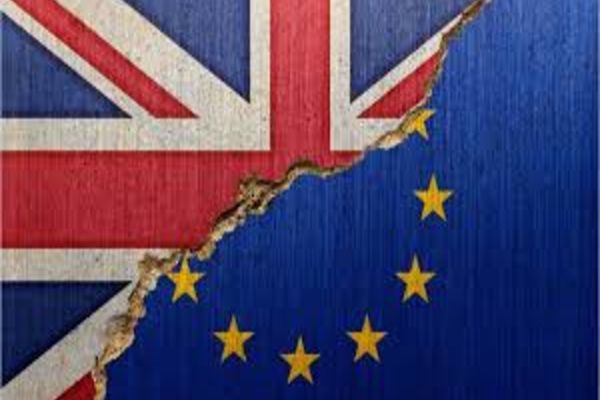 SONDAJ: 59% DINTRE BRITANICI AR VOTA PENTRU REVENIREA ÎN UE