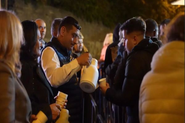 AUR ANUNȚĂ ÎNFIINȚAREA UNEI COMISII DE SPECIALITATE, CARE SĂ ANALIZEZE PROBLEMELE CU CARE SE CONFRUNTĂ ROMÂNII STABILIȚI ÎN DIASPORA