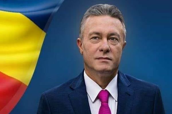 CRISTIAN DIACONESCU, ACUZAT CĂ A PLAGIAT CONCEPTUL ORGANIZAȚIEI CODE FOR ROMANIA. REACȚIA CANDIDATULUI 