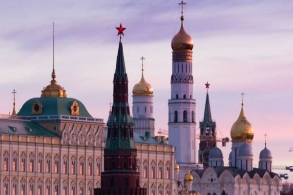 Kremlinul pune presiune pe Kiev: „Timpul negocierilor se scurge. Zelenski trebuie să ia o decizie”