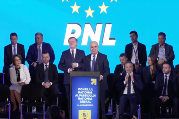 CONSILIUL NAȚIONAL AL PNL. CRIN ANTONESCU, VALIDAT DE LIBERALI DREPT CANDIDAT LA PREZIDENȚIALE