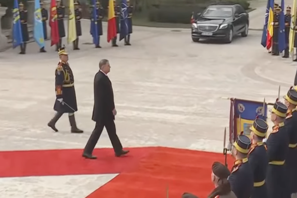 KLAUS IOHANNIS ȘI-A ÎNCHEIAT ASTĂZI MANDATUL DE PREȘEDINTE. ILIE BOLOJAN A PRELUAT INTERIMATUL