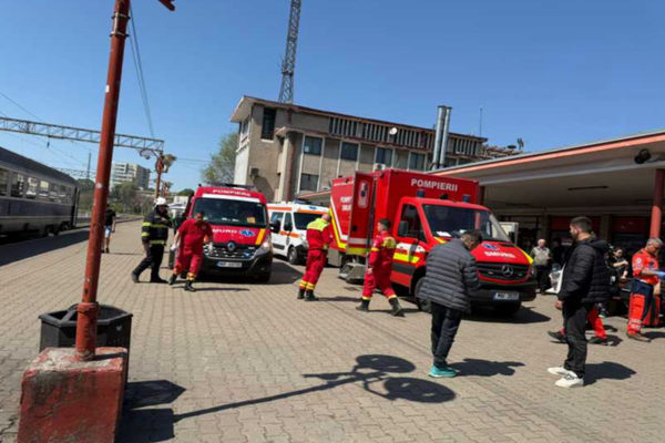ACCIDENT FEROVIAR ÎN GARA CONSTANȚA. 14 VICTIME, DUPĂ CE DOUĂ TRENURI S-AU CIOCNIT 
