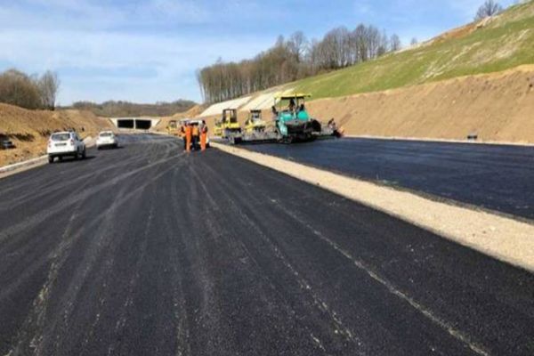 CUM AU FOST BLOCATE DE CĂTRE ONG-URI MARILE PROIECTE DE INFRASTRCUTURĂ
