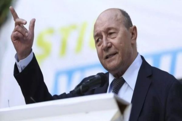 Traian Băsescu: Drona trebuia doborâtă. Îmi pare inadmisibil că tolerăm la nesfârșit
