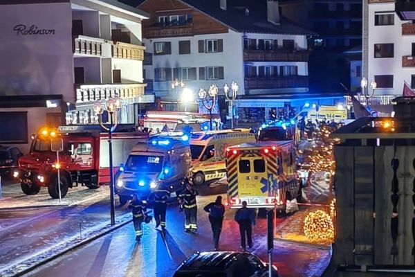 Explozie de Anul Nou într-o stațiune de schi din Elveția. Zeci de victime