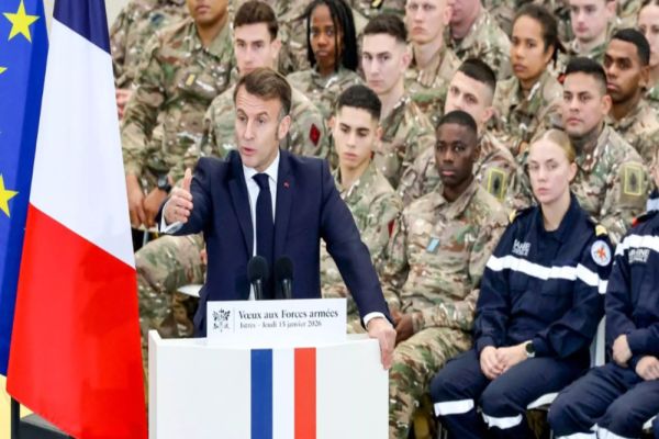 Moment inedit la Davos: de ce a apărut Macron cu ochelari de soare și ce avertisment a lansat despre tarifele lui Trump