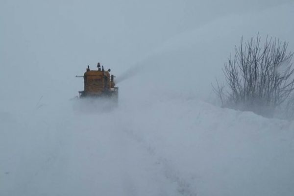 Se circulă în condiții de iarnă pe toate drumurile naționale din zona Moldovei. anunță DRDP