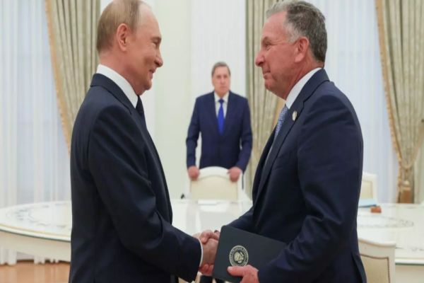 Putin s-a întâlnit cu reprezentanții lui Trump