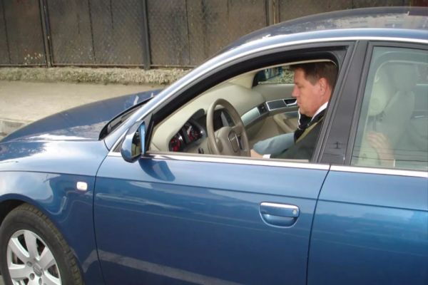 Mașina de protocol condusă de Klaus Iohannis, scoasă la licitație la doar 1.000 de euro. Cum arată autoturismul - FOTO