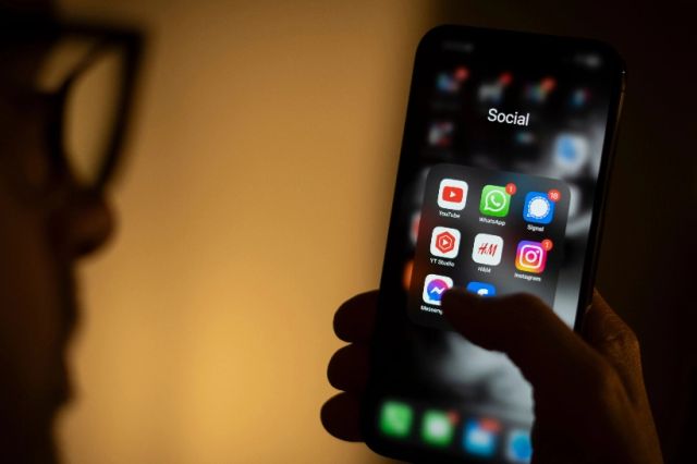 Rețelele Meta, cădere simultană: Facebook, Instagram și WhatsApp au devenit inaccesibile pentru mii de utilizatori