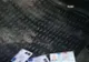 Documente de identitate false descoperite ascunse într-un autoturism, sub preș