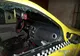 Taximetru vandalizat de un individ necunoscut, pe o stradă din Bârlad!