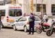 Polițiștii au împărțit flori de 8 martie