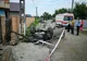 Un băiat de 12 ani a murit, după ce mașina în care se afla a intrat într-un cap de pod