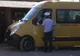 Șoferul unui microbuz școlar prins beat la volan