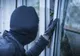 Un hoț din Perieni a atacat o familie din Grivița cu cuțitul în mână și o cagulă pe față