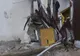 Un șofer a intrat cu mașina într-un gard și a rupt o țeavă de gaz metan - VIDEO