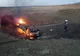 Autoturism în flăcări, în apropiere de Centrul de Afaceri din Bârlad. FOTO&amp;VIDEO