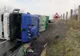 TIR cu floarea soarelui răsturnat lângă Huși - FOTO