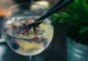 Cum să te bucuri de un gin bun: 5 reguli de respectat la un cocktail party (P)