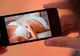 Doi tineri au cerut bani unei fete pentru a nu distribui pe internet o poză în care aceasta apărea într-o ipostază indecentă