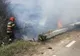 A lovit un cap de pod, s-a răsturnat, apoi autoturismul a luat foc!