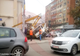 POZA ZILEI. Utilajul care montează instalațiile ornamentale pe Primăria Bârlad a „amețit” - FOTO